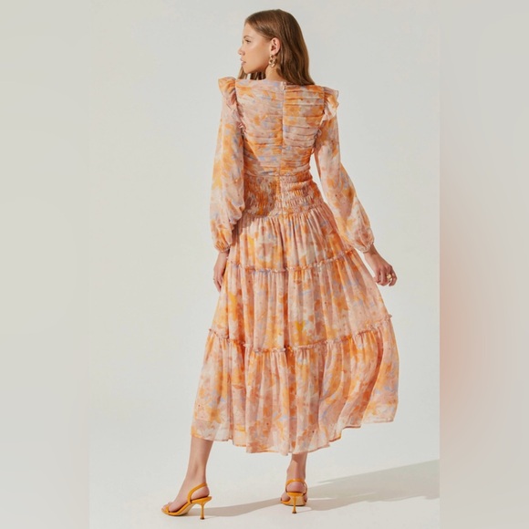 Eloraina Floral Tiered Midi Dress - Picture 5 of 9